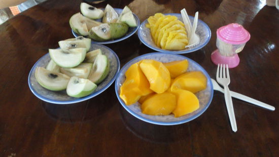 Lecker lecker. Links im Bild "Mother's Milk", Rechts oben Ananas und rechts unten Mango! 