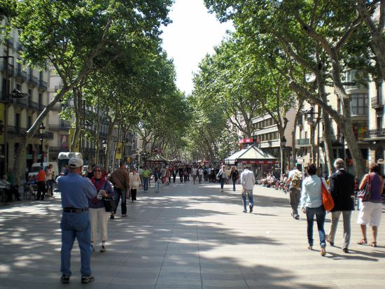 Die Rambla am Placa de Catalunya