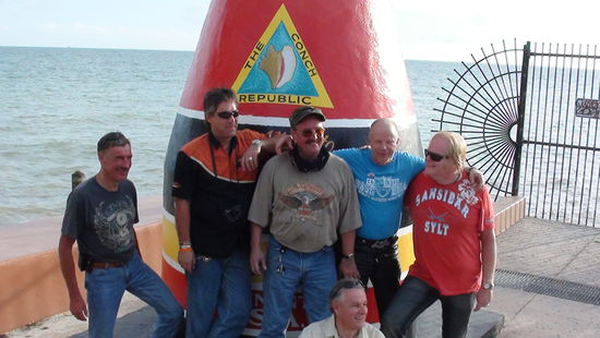 Das sind die anderen Deutschen Harleyfahrer aus Norddeutschland, die wir bei den  Eaglerider und in Key West gleich nochmal getroffen haben