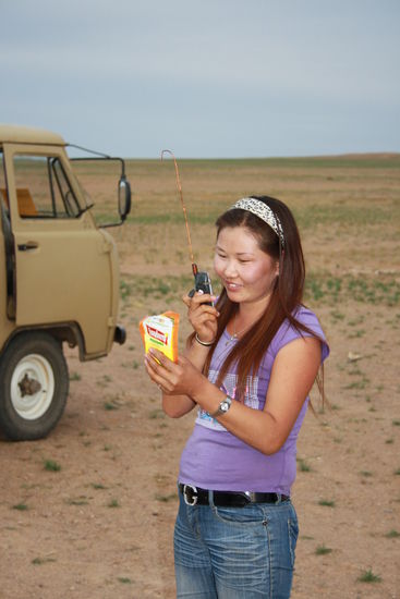 Mitten im nirgendwo funktioniert nur Satelitentelefon.