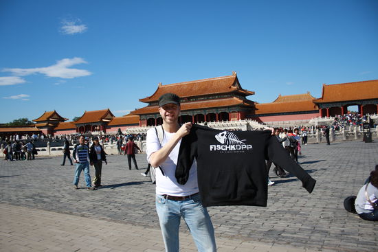 Ein Fischkopp in der verbotenen Stadt. Hier sind mal nicht ganz so viele Menschen zu sehen. Das täuscht aber.