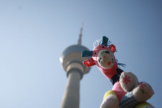 Der CCTV-Tower. Fred blieb unten ( er leidet unter starker Höhenangst )