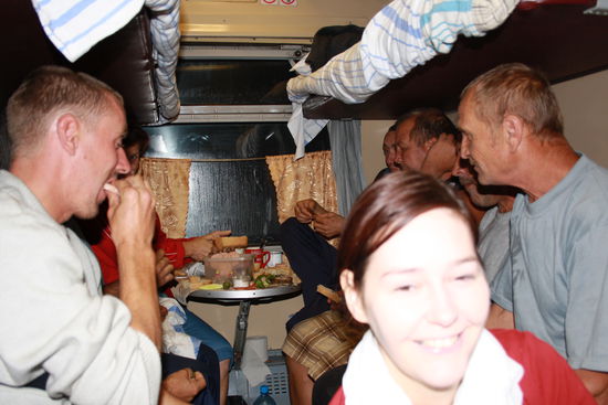 Unsere Nachbarn. Sie haben immer zu acht gegessen. Nur ein bißchen Fotoscheu.