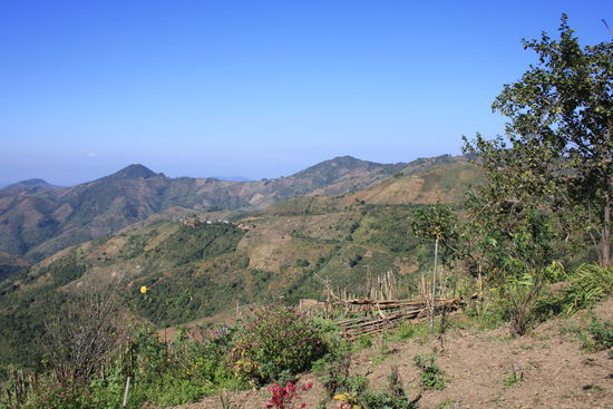 Könnt ihr einen kleinen schwarzen Punkt entdecken? Ich auch nicht. Der Guide, es sei nicht mehr weit. Für mich war es eine Ewigkeit, und da war erst halbzeit.