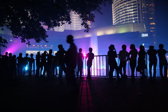 Wasserlichtspiele im Hintergrund vor dem KLCC.