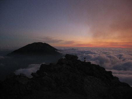 was kann das wohl sein???
mt. merapi
