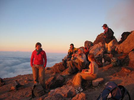 ups, das gehoert noch zum mt. merapi