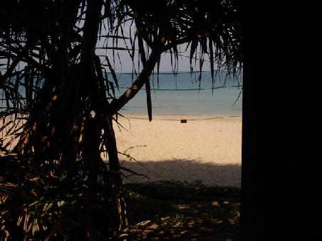 Der Blick aus meinem Bungalow auf Koh Lanta (ohne Zoom)