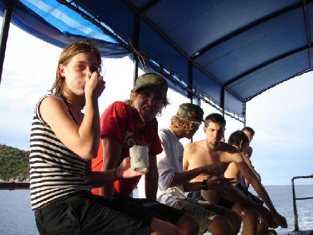 Sarah, Stefan (mein Buddy), Mike (unser Instructor) und Felix