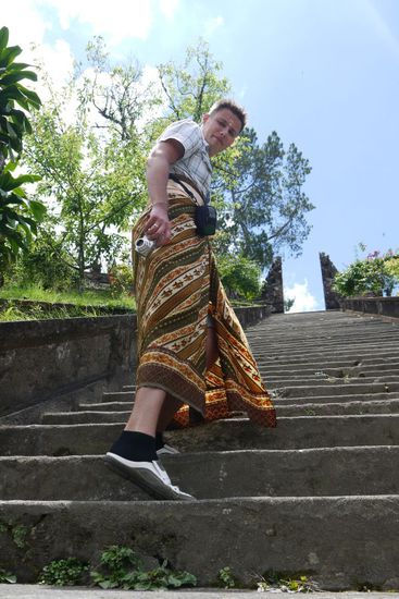 Um zu dem Tempel zu gelangen, mussten wir erstmal über 300 Stufen hinauf