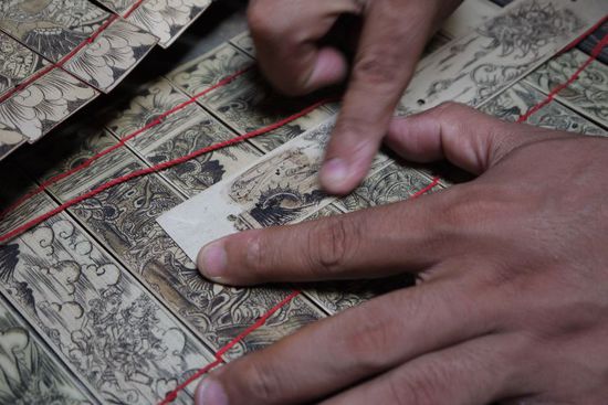 ...so dass die Farbe in dem Muster bleibt...