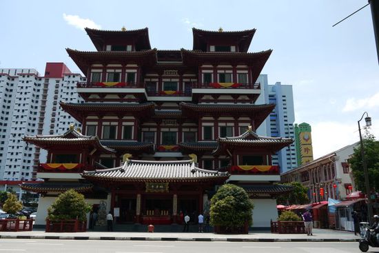 Buddha Tooth Relic Temple