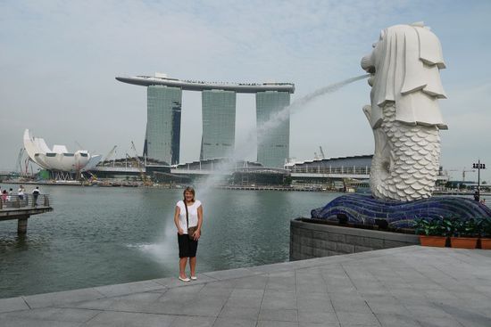 Im Hintergrund: Marina Bay Sands