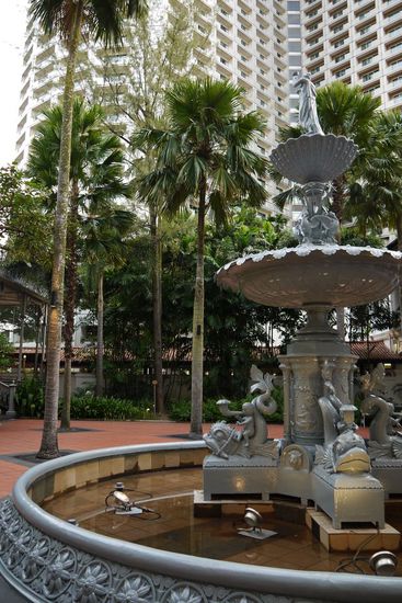 Brunnen im Hotelkomplex