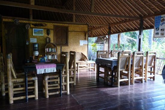 Rezeption und Restaurant in einem