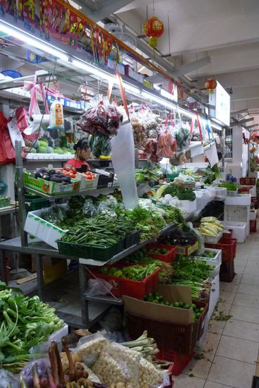 Buntes Markttreiben im Tekka Centre