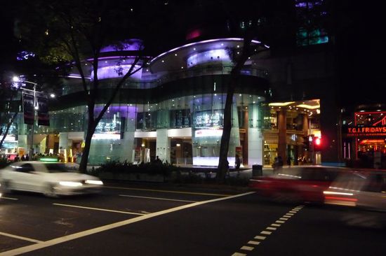 Bunt beleuchtete Orchard Road