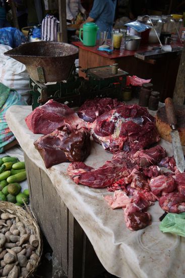 Neben rohem Fleisch...