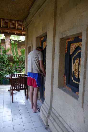 ...mit einer kleinen Terrasse vorne vor (auf der ich gerade sitze und den Reisebericht schreibe)