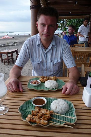 ...und Sate-Spieße mit Erdnusssoße für Yvonne