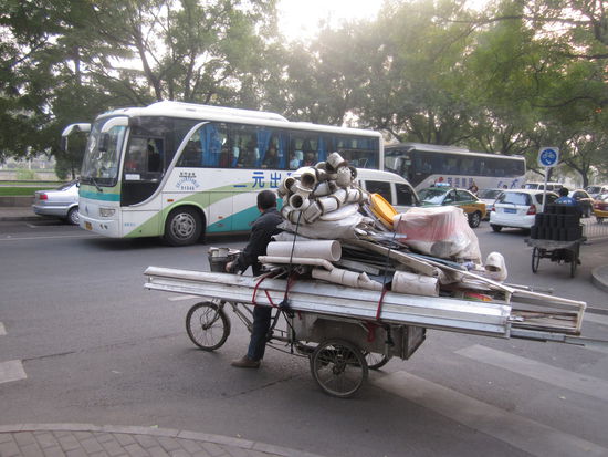 Un wieder einer der unglaublichen Fahrradtransporte....