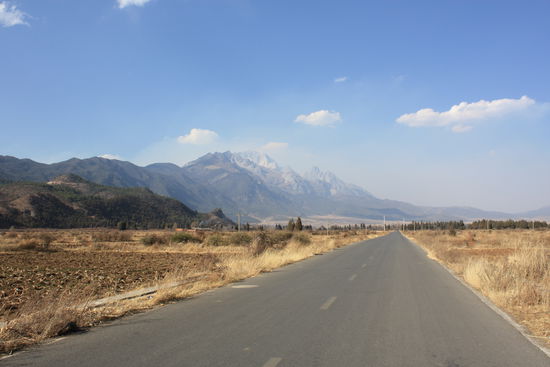 Fahr nach Wenhai Lake mit dem Wahrzeichen der Region im Blick!