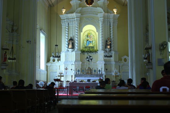 So sieht es in der Kirche aus. Gottesdienste gibt es immer noch!