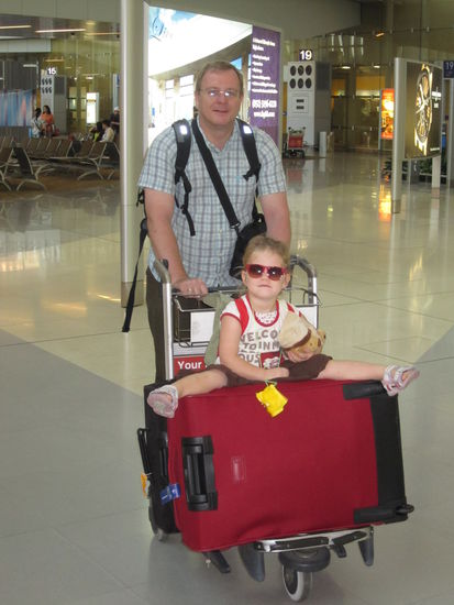 So, los gehts, der Urlaub kann anfangen. Ankunft am Flughafen KLCC