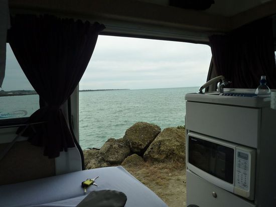 Blick beim Mittagessen aus dem Van heraus