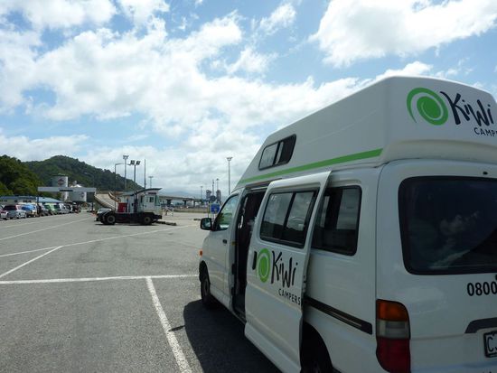 und mein Van während des Wartens 