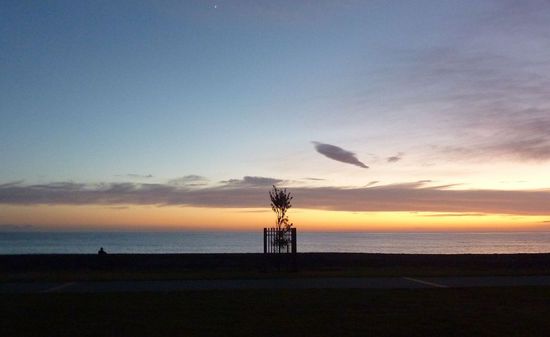 Sonnenaufgang ca. 4:30 Uhr in Napier an Neujahr 2011...