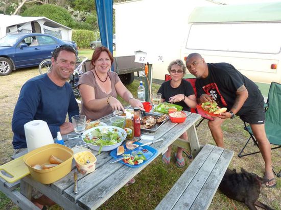 Gemeinsames BBQ mit Phil und Marie...