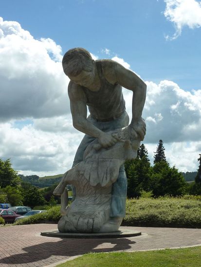 "Big Shearer", die Autos im Hintergrund habe ich extra zum Größenvergleich nicht gelöscht