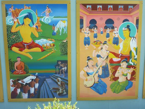 Bilder an der Rückseite des Meditationshauses