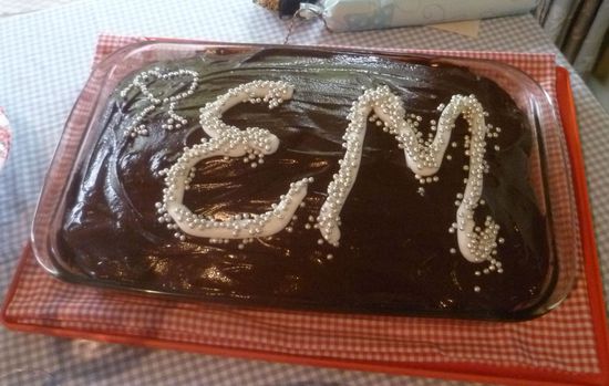 und das Beste: Der extrem süße Schokokuchen (das Abendessen haben wir daraufhin ausfallen lassen  )