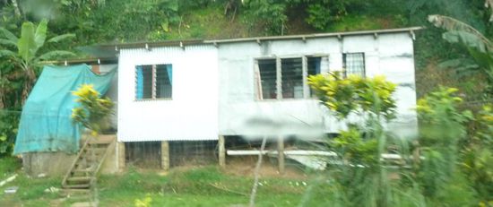 Typische fijianisches Wohnhaus