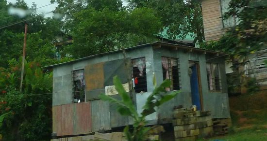 Wohnhaus auf dem Rückweg von Suva