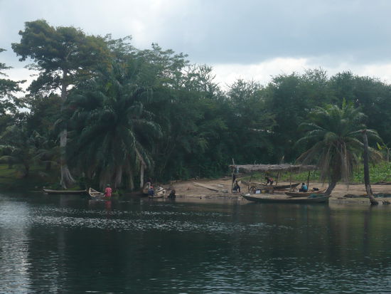 Fischer mit ihren Booten