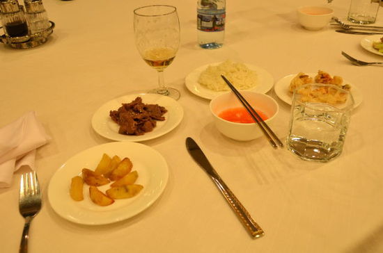 Das Abendessen gab es im Hotel