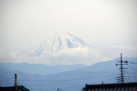 Auch auf der Rückfahrt nach Tokio sah man den Fuji in einiger Entfernung.