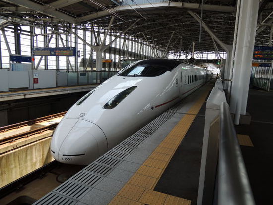 Shinkansen Baureihe 800
