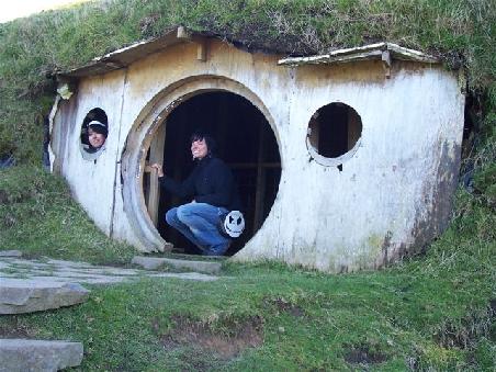 Zwei Hobbits auf der Suche nach Ihren Wurzeln in Bags End... leider war keiner zu Hause