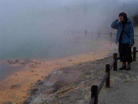 Der Joe am Campagnerpool... wer kann denn ahnen, dass Champagner so stinkt?