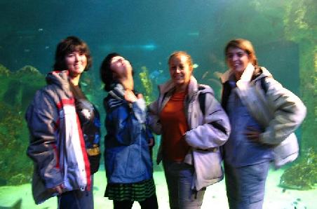 Die zwei Joes mit den beautiful french, Cecile und Audrey.