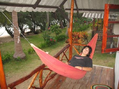 Der grosse Joe beim Abchillen.... immer nur Urlaub machen ist schon anstrengend.