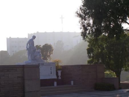Schoene Aussichten auf dem amerikanischen Friedhof