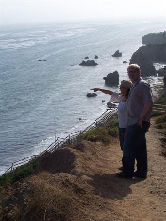 Auf dem Weg zum Strand in Malibu