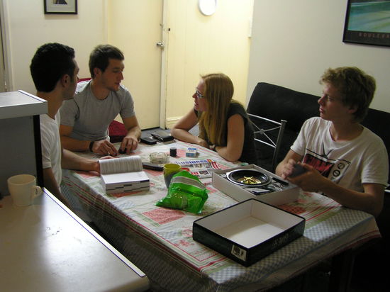 Bissel gepoker am Abend