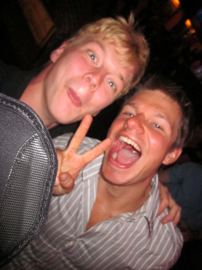 3 AM - Die Fortsetzung wird hier lieber nicht hochgeladen...