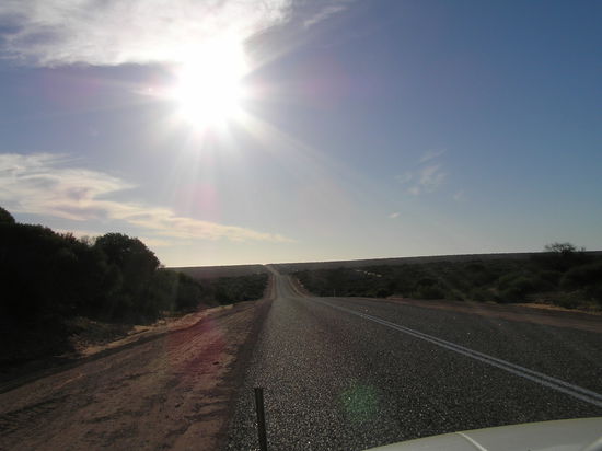 Wieder eine dieser Straßen, die nur in die Freiheit führen kann...